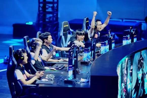 DOTA2比赛职业战队排行榜出炉，秘密大魔王实力第一